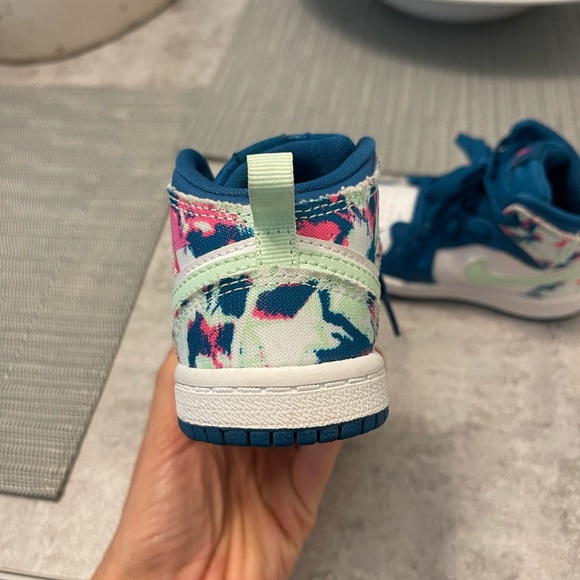 Toddler Nike Jordan’s - Picture 5 of 5